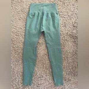 Alphalete leggings in light green